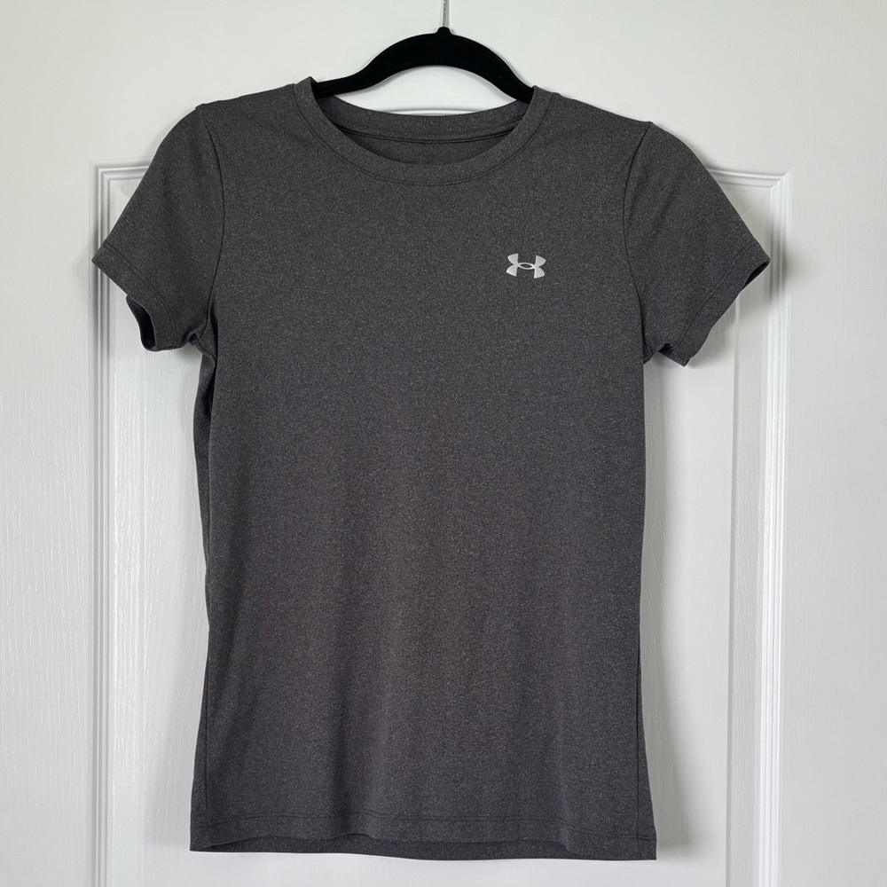 🆕NWOT {Under Armour} Women's Charcoal Short Sleeve Tee